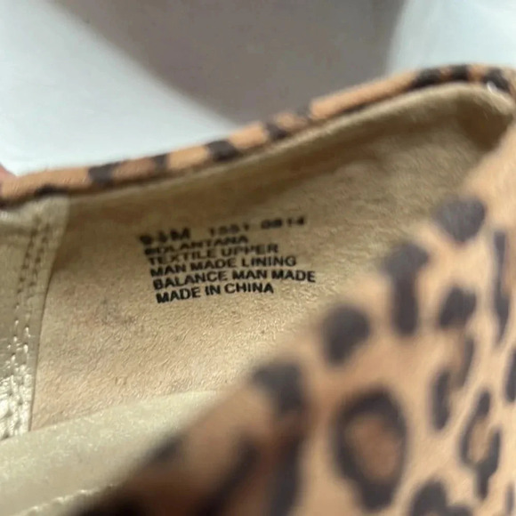 Bandolino leopard print 9 1/2 heels - Picture 8 of 8